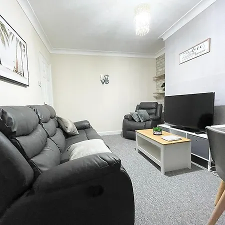 Cosy Home, Family & Contractor Friendly 4 Bedroom Near Leeds Centre, Sleeps 7 Exterior photo